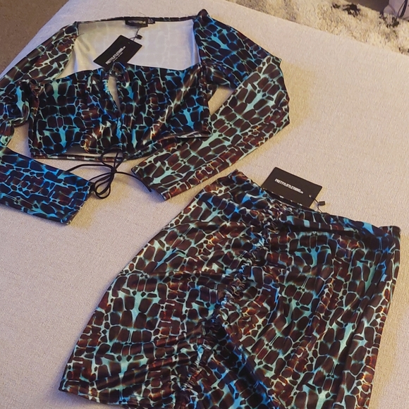 Leapord print soft 2 piece set - Picture 2 of 4